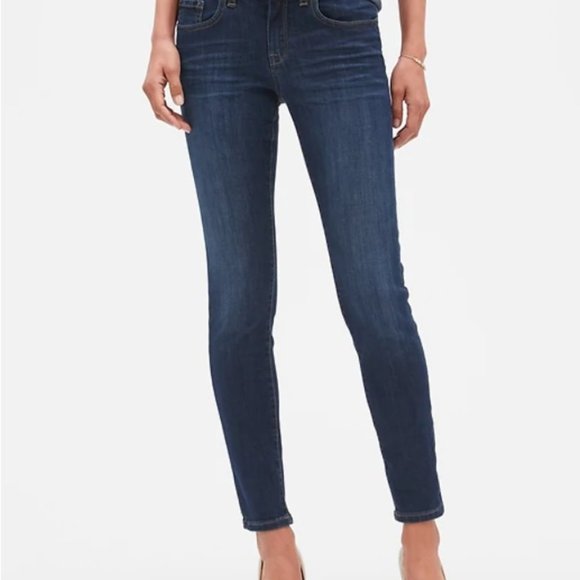 Banana Republic Dark Wash Skinny Jean - Picture 3 of 3